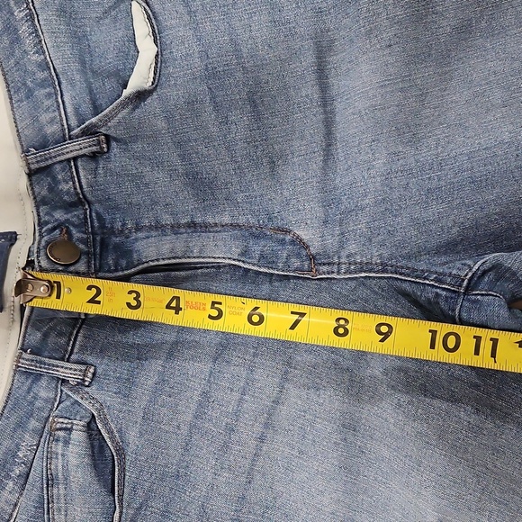 Democracy Light Denim Crop Rough Hem Size 16 - Picture 8 of 8